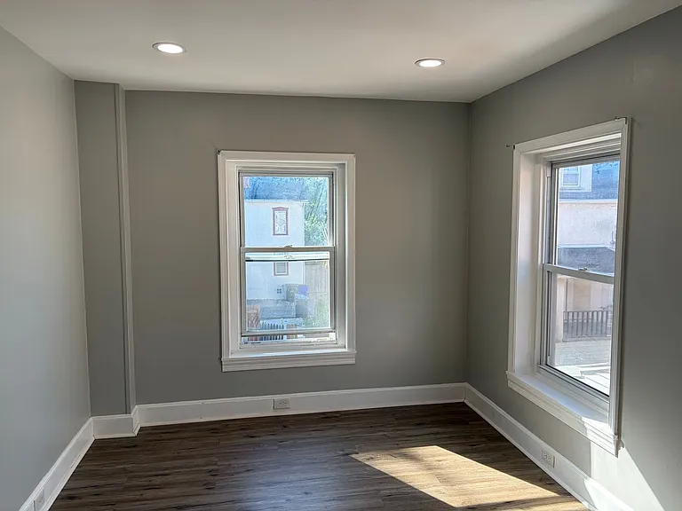 512 1/2 N Charlotte St — Photo 11