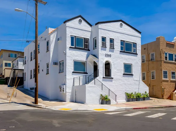 Beautifully renovated 8-unit Apartment Community in Bankers Hill, 2265-71 Curlew St #425J, San Diego, CA 92101