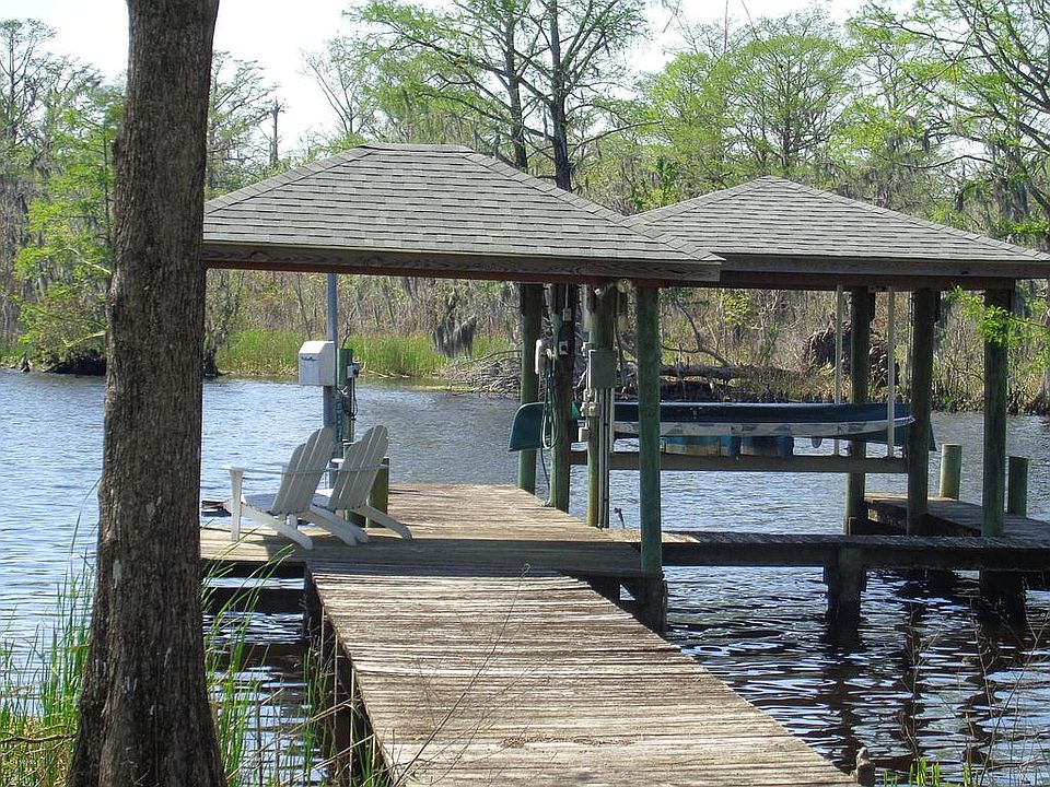 2nd image of 805 Trilliums Hideaway