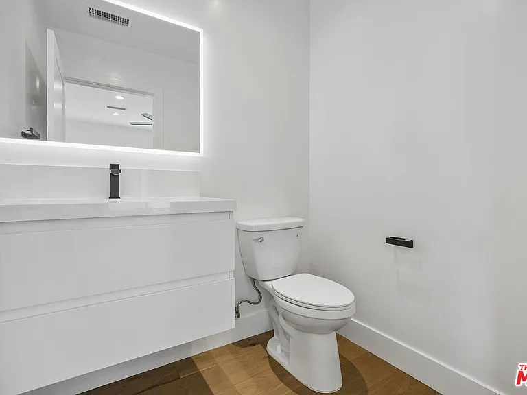 6521 Homewood Ave — Photo 7