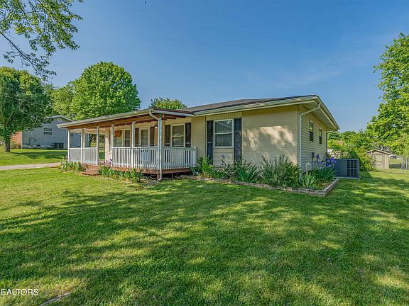 2nd image of 415 Coffee Ln