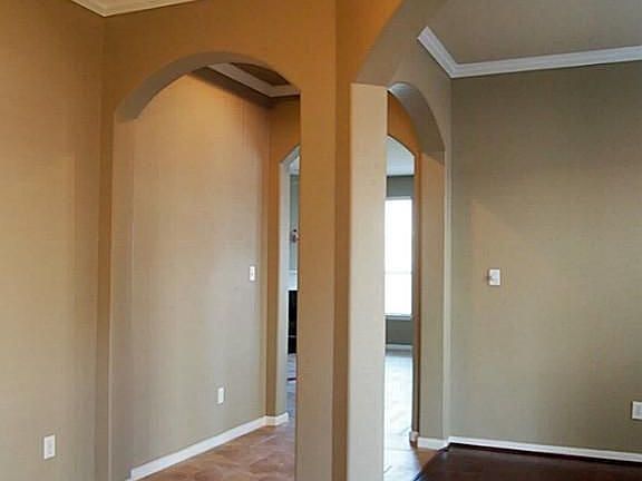 4th image of 20200 Southwood Oaks Dr