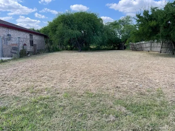 410 Pedernales Cir, Brownsville, TX 78521
