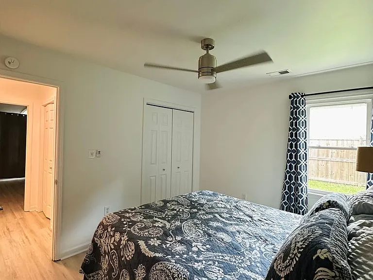 103 Meadow Creek Dr — Photo 19