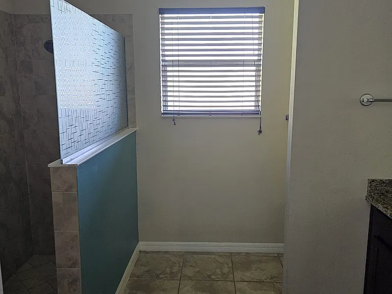 34 Richmond Dr — Photo 24