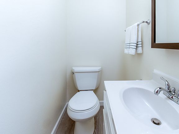 4th image of 1268 7th Ave #1268