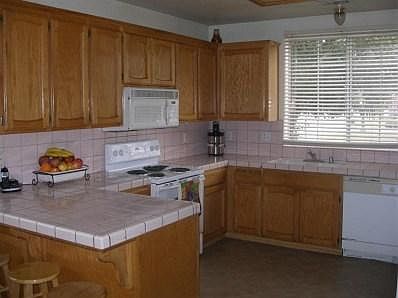 5th image of 357 Stonewood Dr