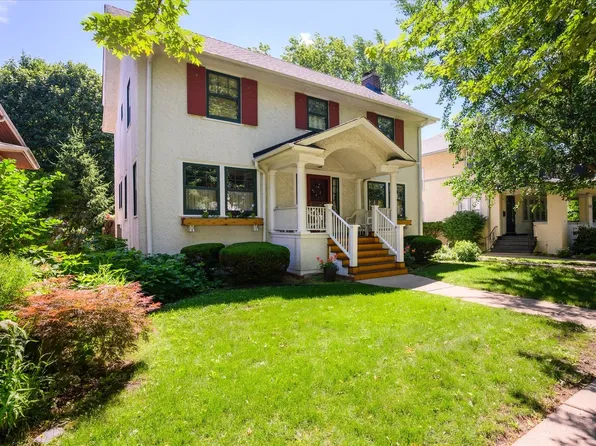 836 N Grove Ave, Oak Park, IL 60302