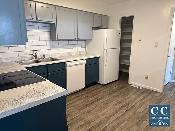 5th image of 3745 Glen Oaks Blvd #3