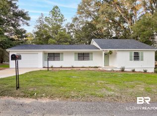 104 Greenbriar Ct, Daphne, AL 36526