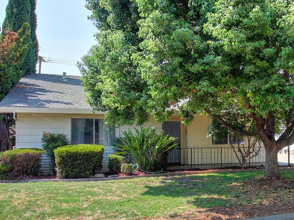 1st image of 2453 Catalina Dr