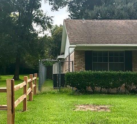 5th image of 2205 Bruce Dr