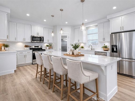 3rd image of 18864 Boulder Ave