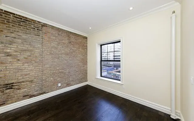 Rented by Icon Realty Management | media 61