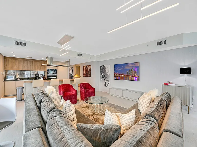 1000 Brickell Plz #3402 — Photo 8
