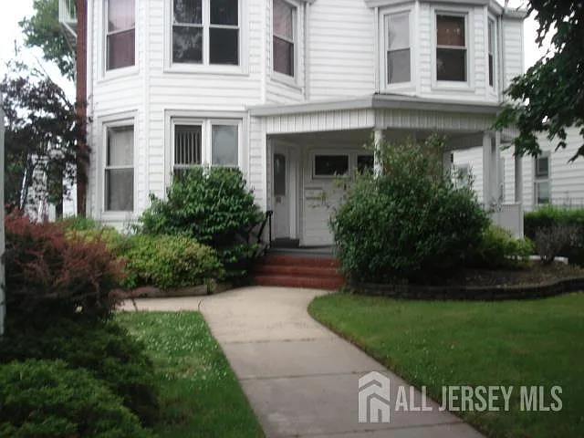 155 Livingston Ave — Photo 1
