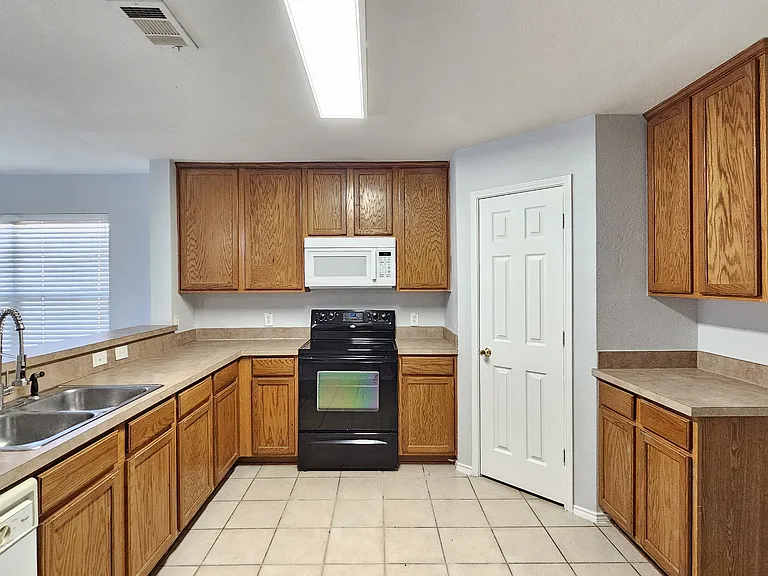 4305 Grassmere Rd — Photo 12