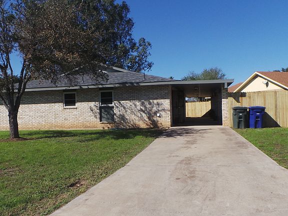 Right Driveway  view 