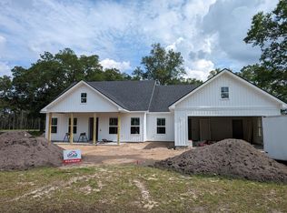 27 Tree Top Ln, Jesup, GA 31545