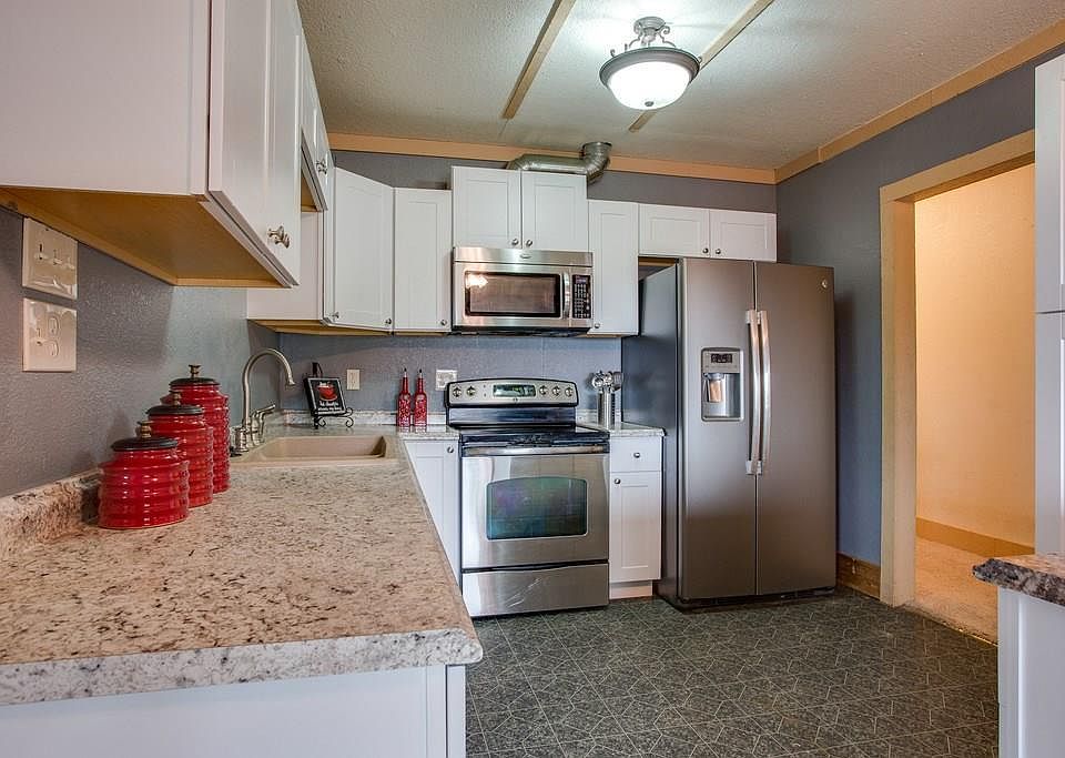 1st image of 4803 Peachtree St