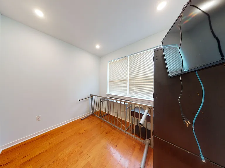 1517 Seybert St #1 — Photo 8