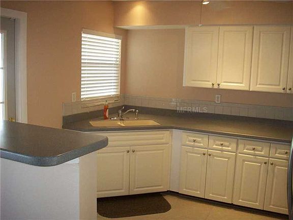 3rd image of 839 Southern Pine Ln