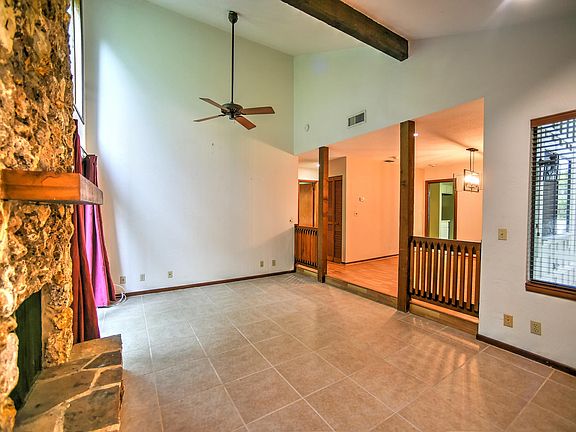 5th image of 4 Creeksbridge Ct