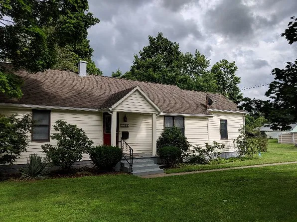 208 McMaster St, Bath, NY 14810