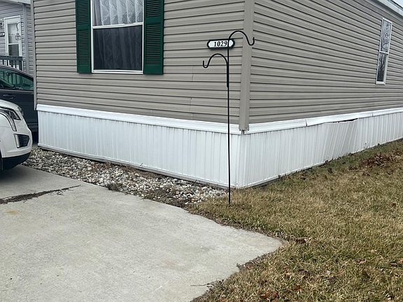 2nd image of 1029 Pebble Creek Dr