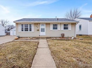 1127 Lorraine Ave, Waterloo, IA 50702