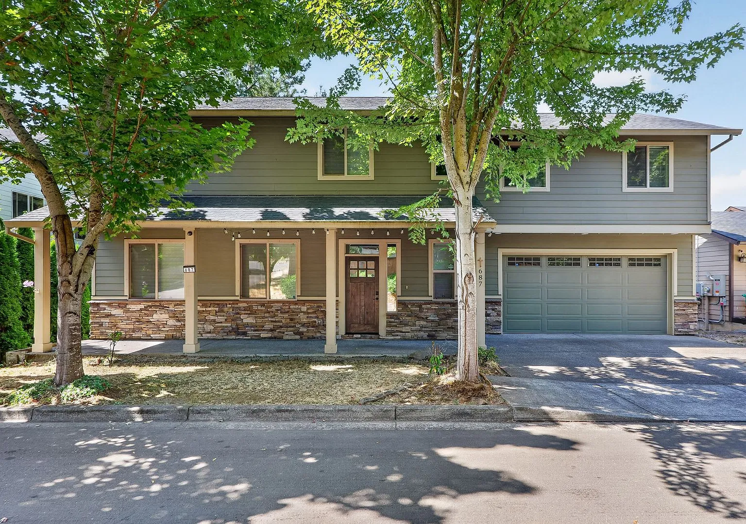 Spacious Gresham Home with Updated Kitchen, Primary Suite & Private Backyard — Photo 2