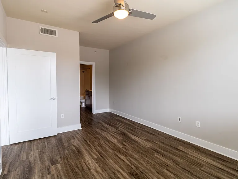 3016 Guadalupe St #208 — Photo 10