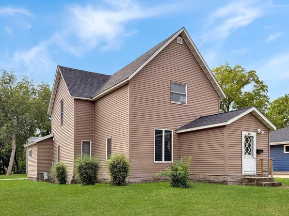 410 N 6th St, Marshall, MN 56258