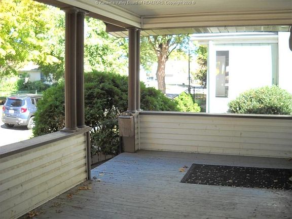 2nd image of 18 9th Ave