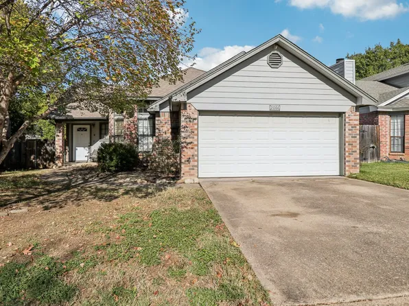 2066 Paint Pony Ln, Keller, TX 76248