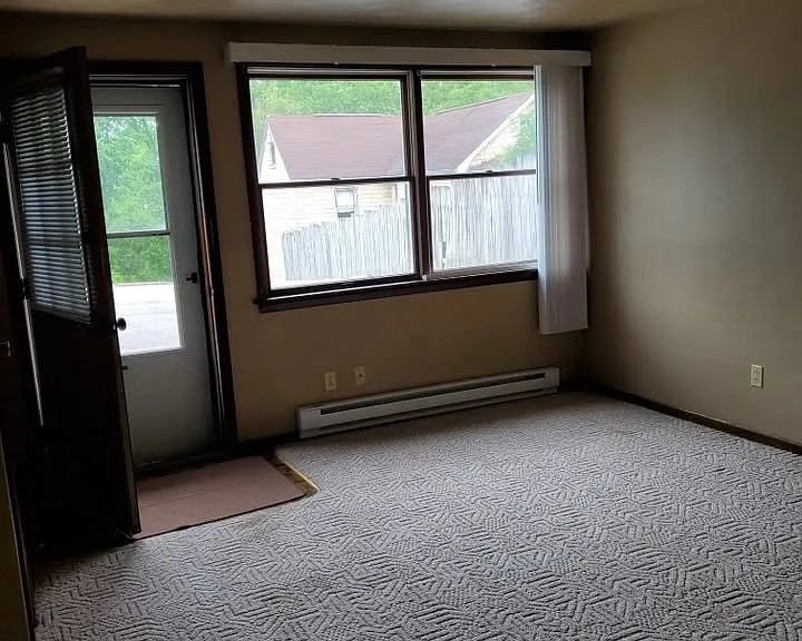 233 Ritchie Ave #6 — Photo 1