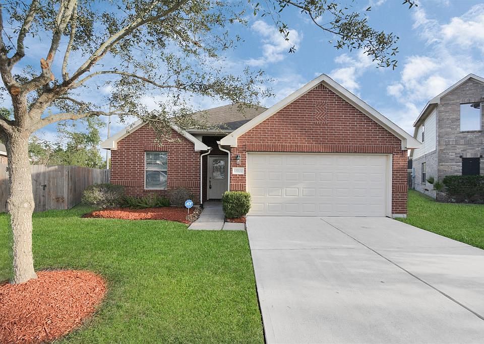 1st image of 13702 Drakeford Ct