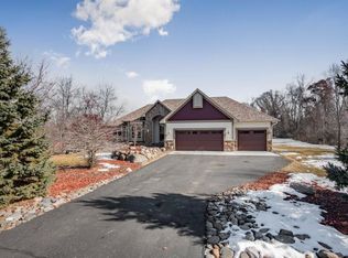 27127 Bayshore Cir, Isanti, MN 55040