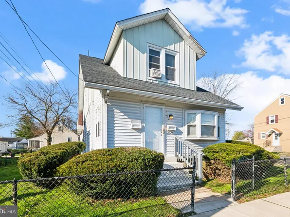 2126 Redwood Ave, Marcus Hook, PA 19061