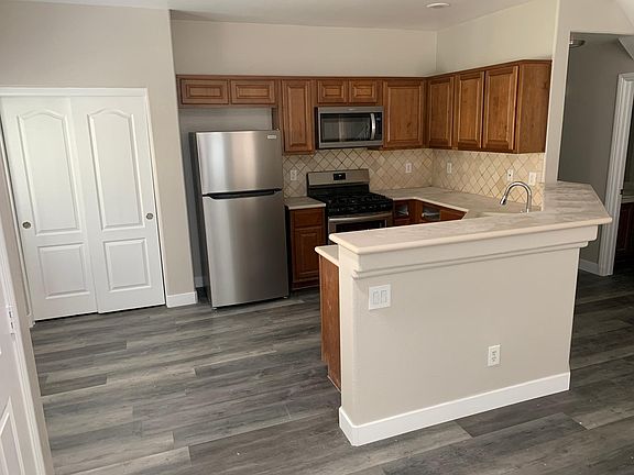 5th image of 1147 Harts Bluff Pl Unit 102