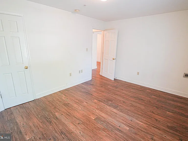 800 Travers St #5 — Photo 41