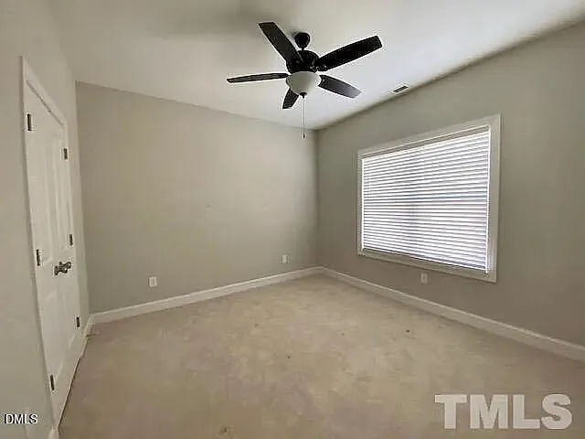 28 Grandwood Cir — Photo 5