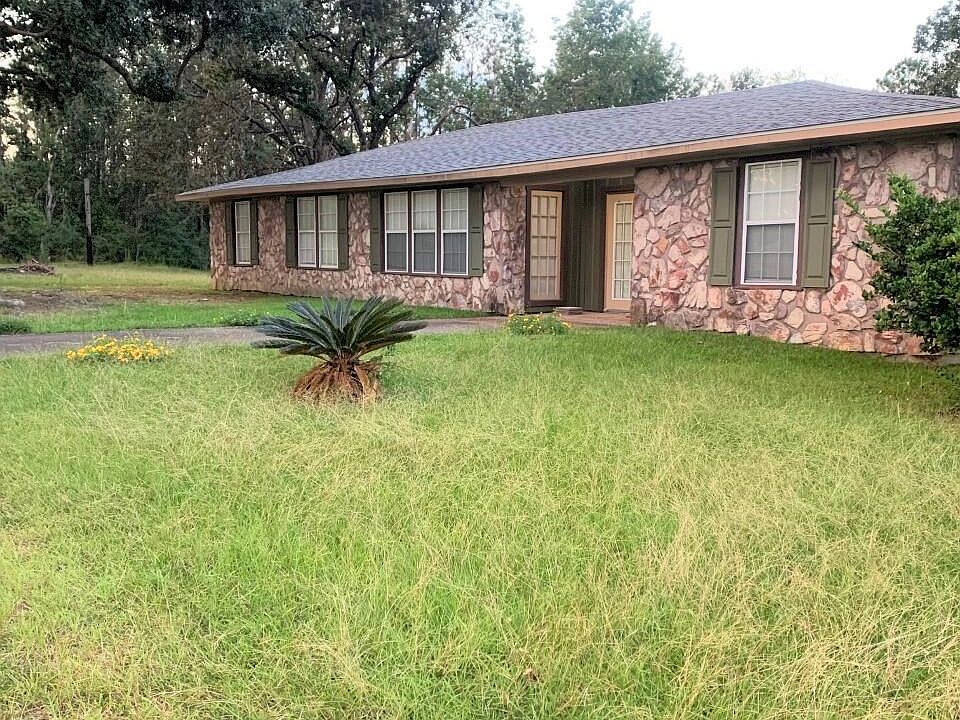 2nd image of 353 Thomas Smith Rd