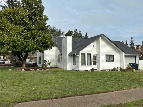 1345 Debrick Rd, Eugene, OR 97401