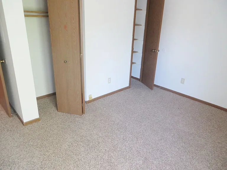 Orchard Village Apartments — Photo 177