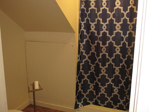 Shared Bath "Common Area"