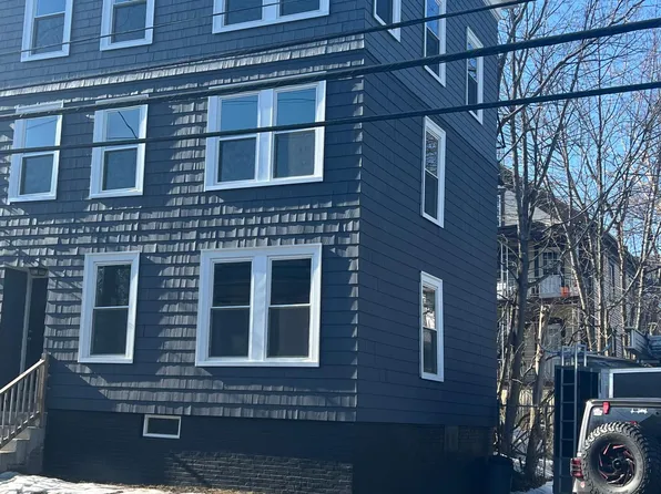 16 Prescott St #1, Lewiston, ME 04240