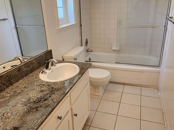 5th image of 124 Buckthorn Way #11206164