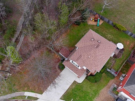 4th image of 100 Eastfield Dr