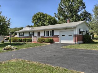 546 Suedberg Rd, Pine Grove, PA 17963
